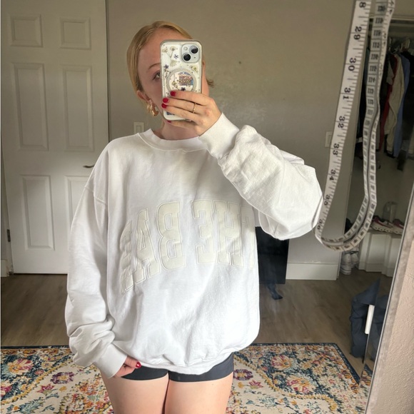 The Bar Crewneck - Picture 2 of 11